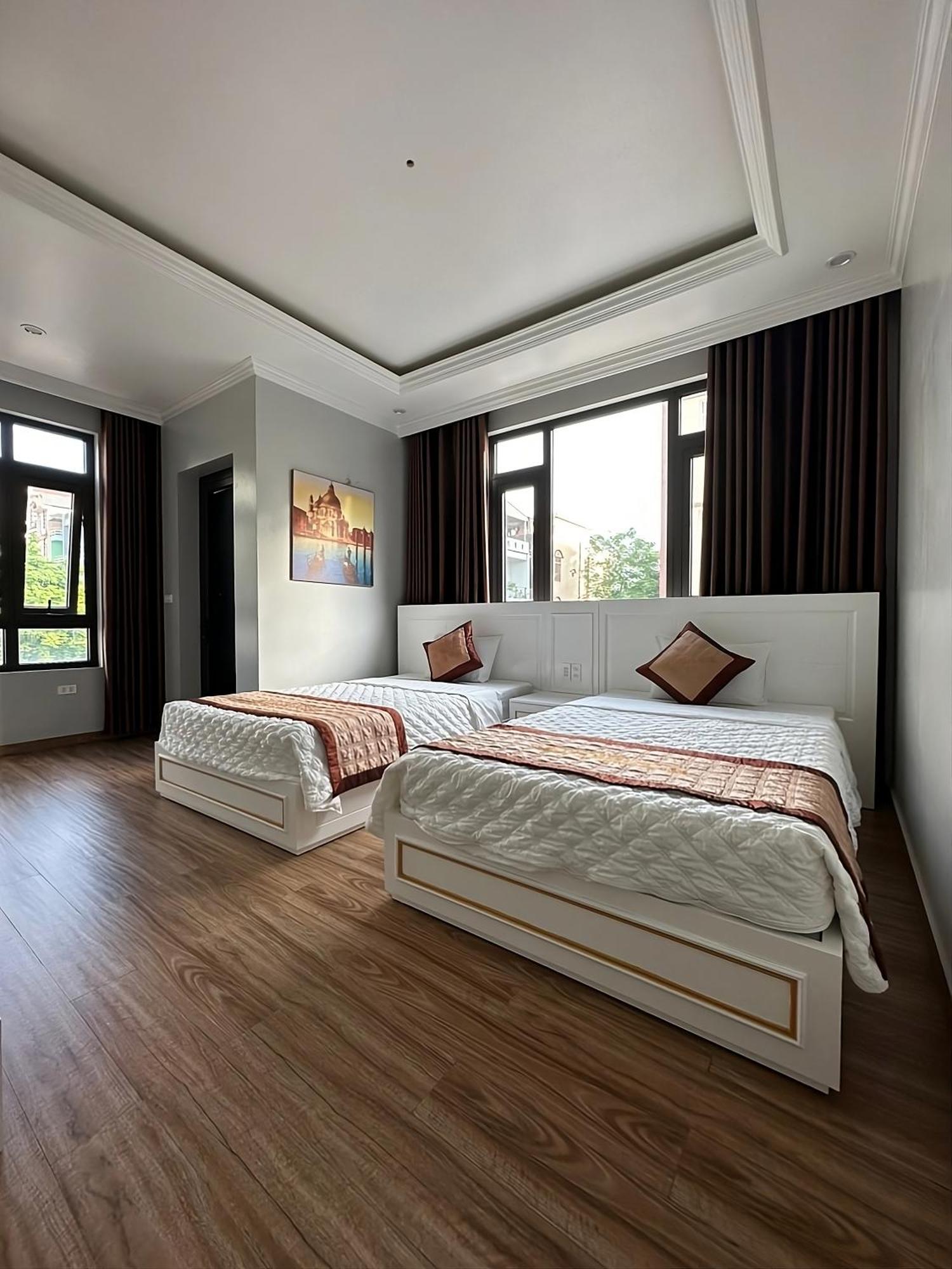 Viet Hoang Hotel Ha Long Bagian luar foto