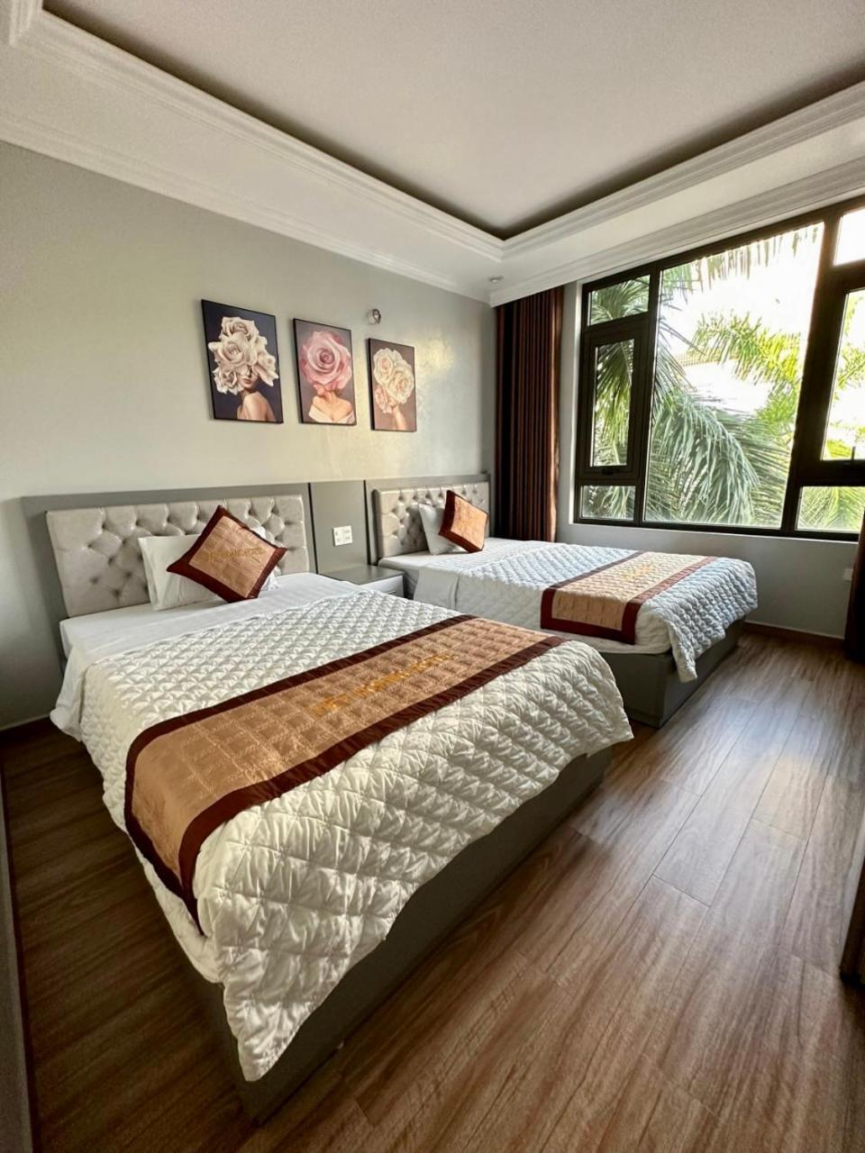 Viet Hoang Hotel Ha Long Bagian luar foto