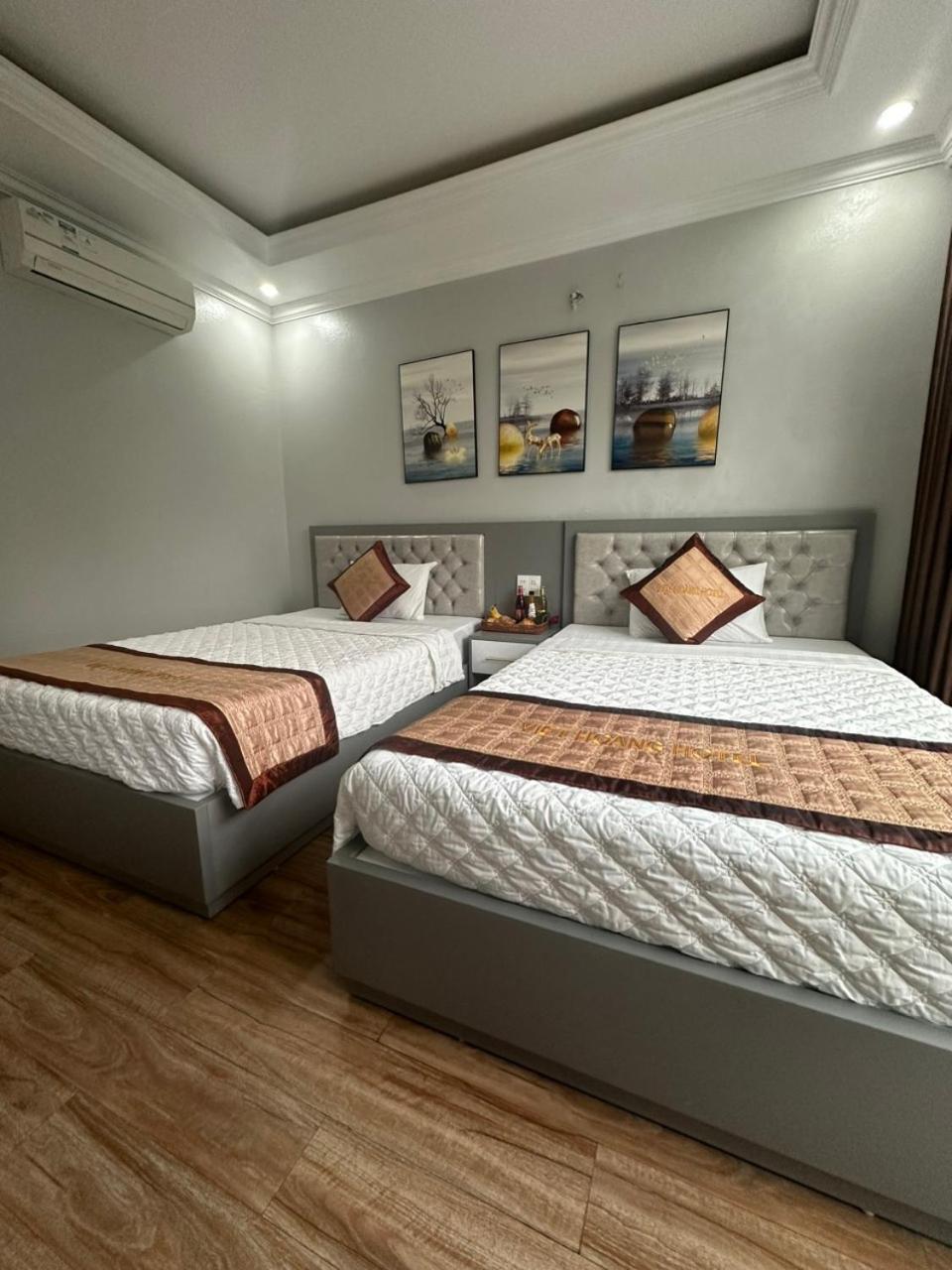 Viet Hoang Hotel Ha Long Bagian luar foto